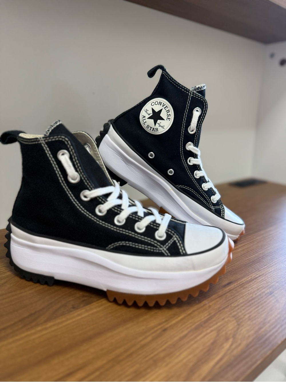 Converse Run Star Hike High Top Platform Sneakers Black Size 6.5